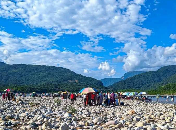 ক্ষমতা ও দখলের রাজনীতি